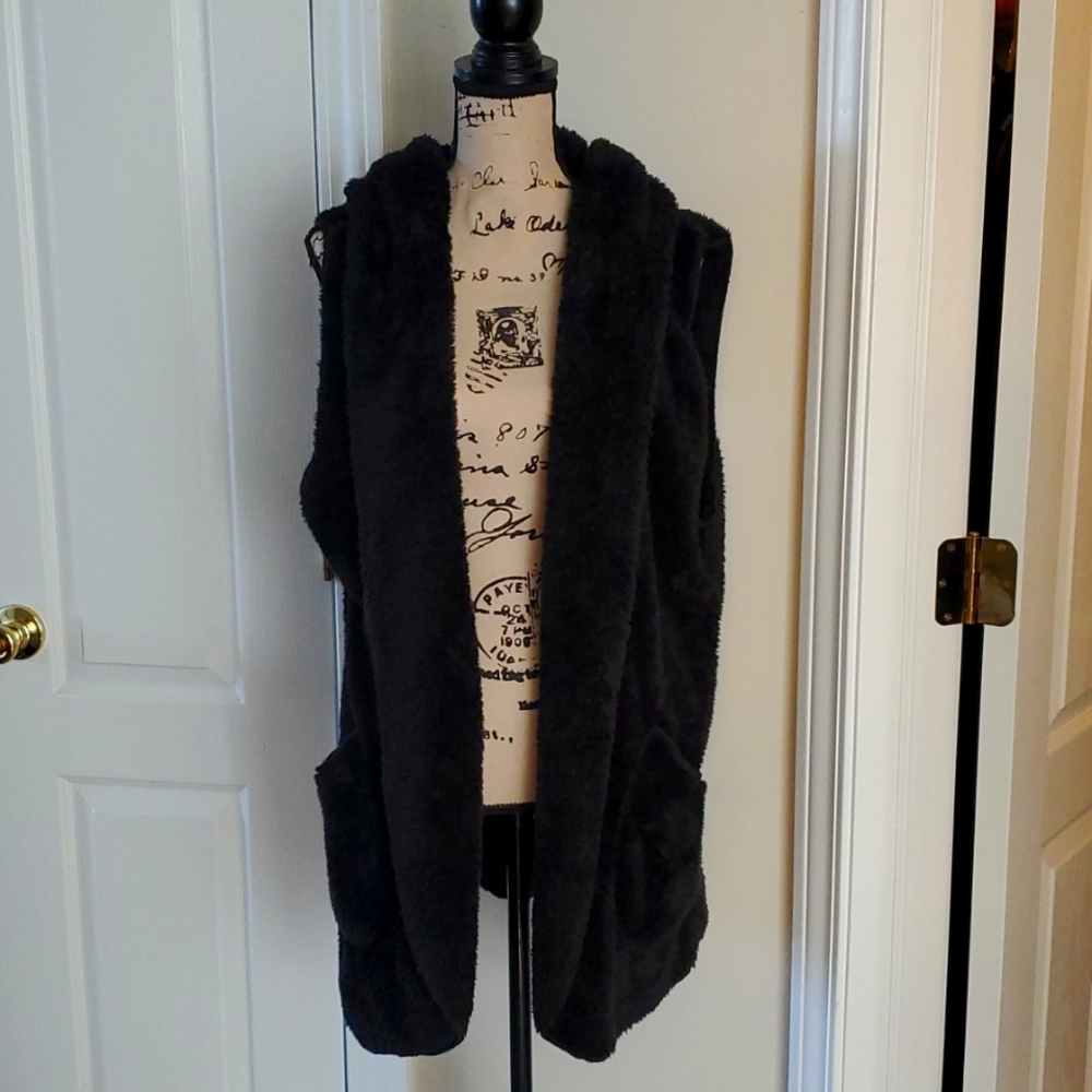 Women's cozy vest